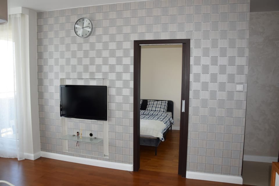 TV and multimedia, Bedroom