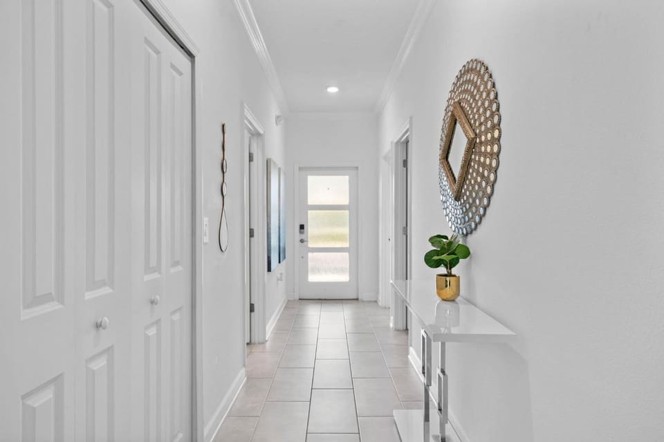 Spacious 5BR Home with Pool Near Top Attractions House in Four Corners