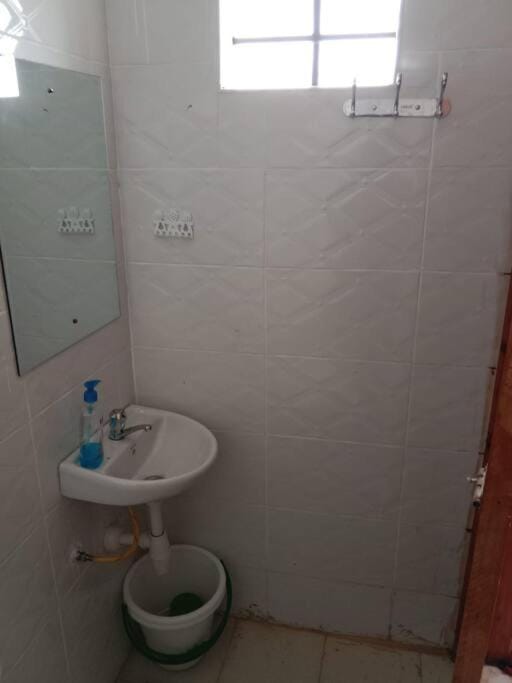 Serene Studio Near JKIA/SGR Apartment in Nairobi