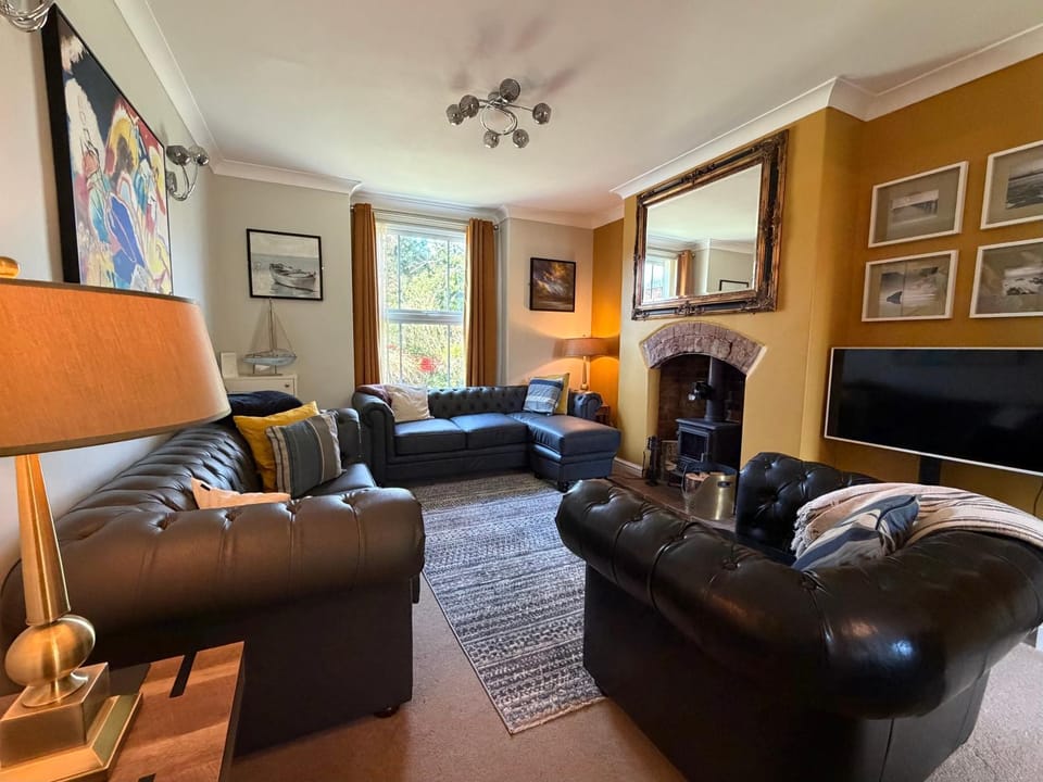 Smart & Comfortable 3-bedroom Victorian house House in Broadland District