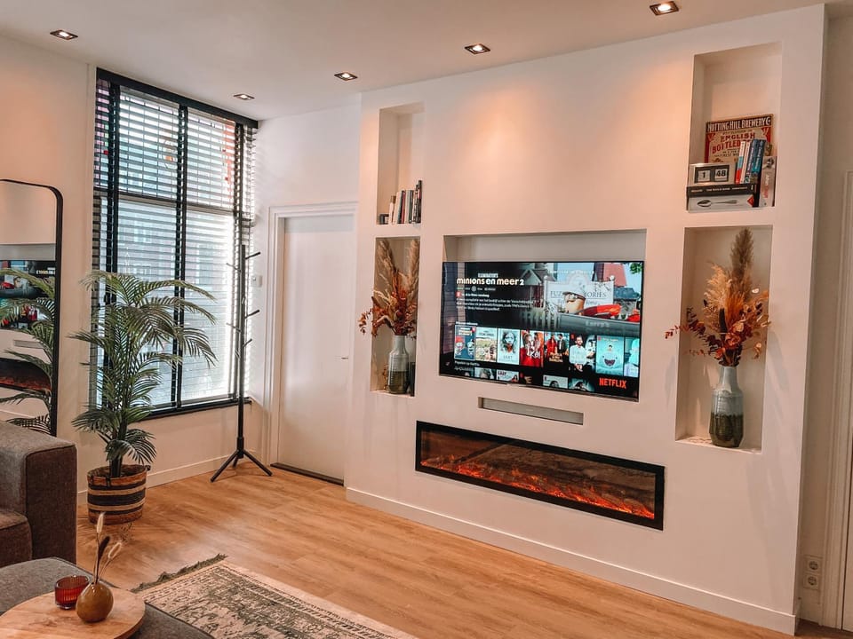 TV and multimedia, flat iron