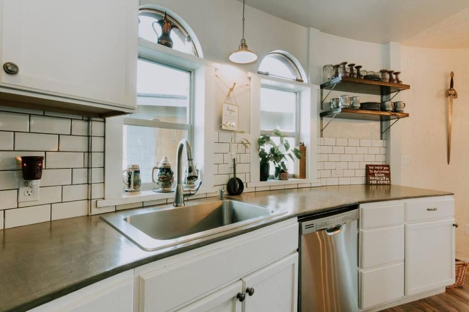 Lavender Castle House in Sequim