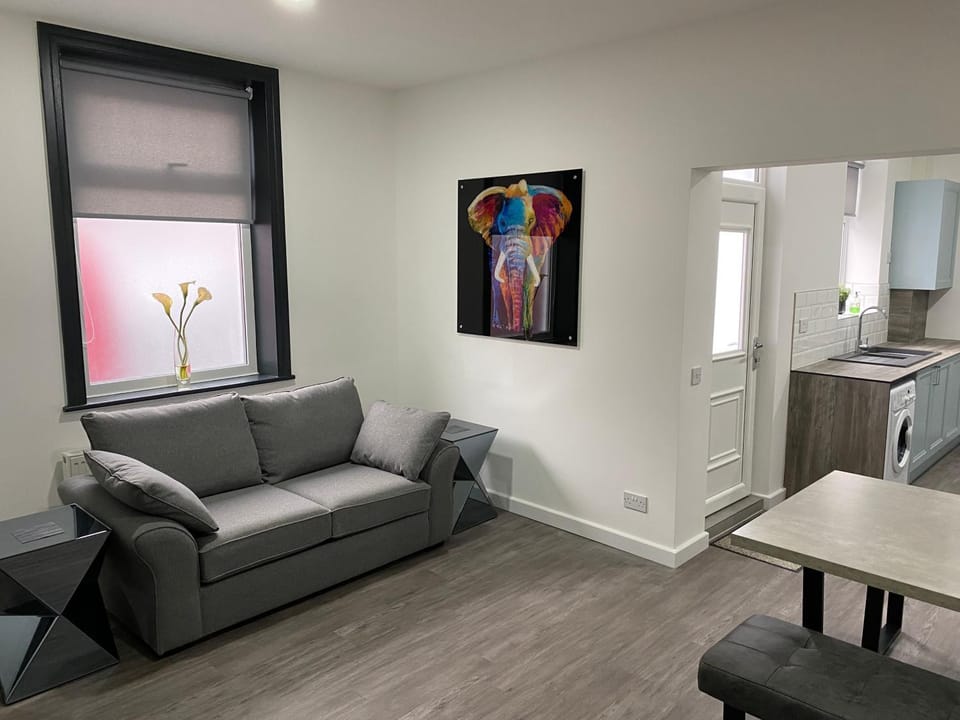 Living room, Seating area