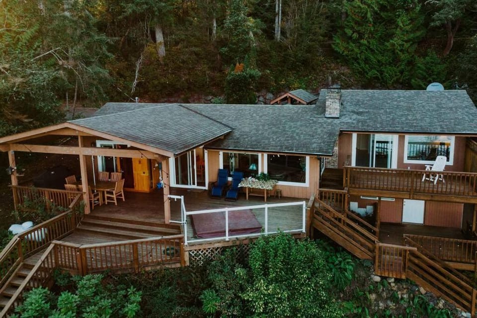Brinnon Retreat House in Brinnon