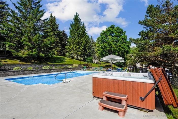 Pinnacle A19 House in Mendon