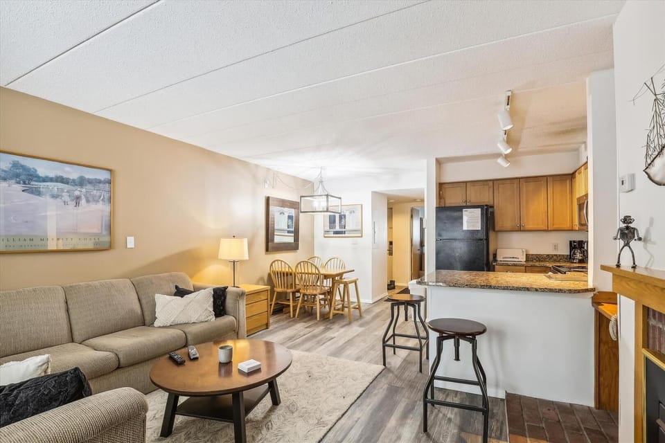 Pinnacle D05 House in Mendon