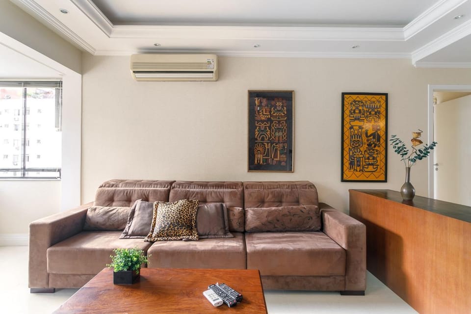 Apto Grande na Região Central de Florianópolis. Apartment in Florianopolis