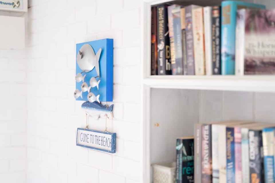 Stoneferry- A Beachfront Beauty - Free Wifi House in Port Elliot