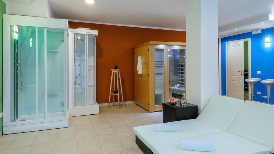 VILLA CAPPELLETTI 16&2, Emma Villas Villa in Marche