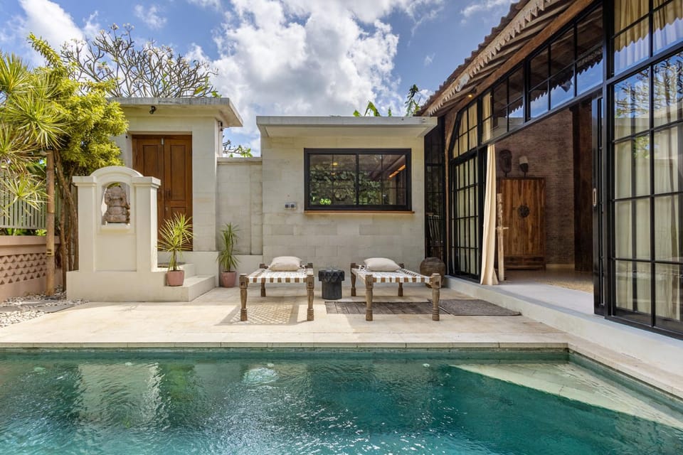 Patio, Day, Pool view, Swimming pool, sunbed