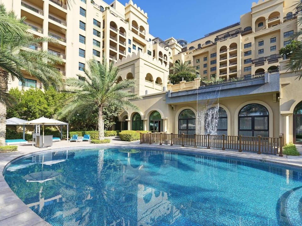 Fairmont The Palm Residences I Access to Hotel Facilities Apartment in Dubai