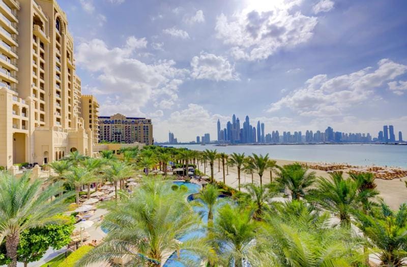 Fairmont The Palm Residences I Access to Hotel Facilities Apartment in Dubai