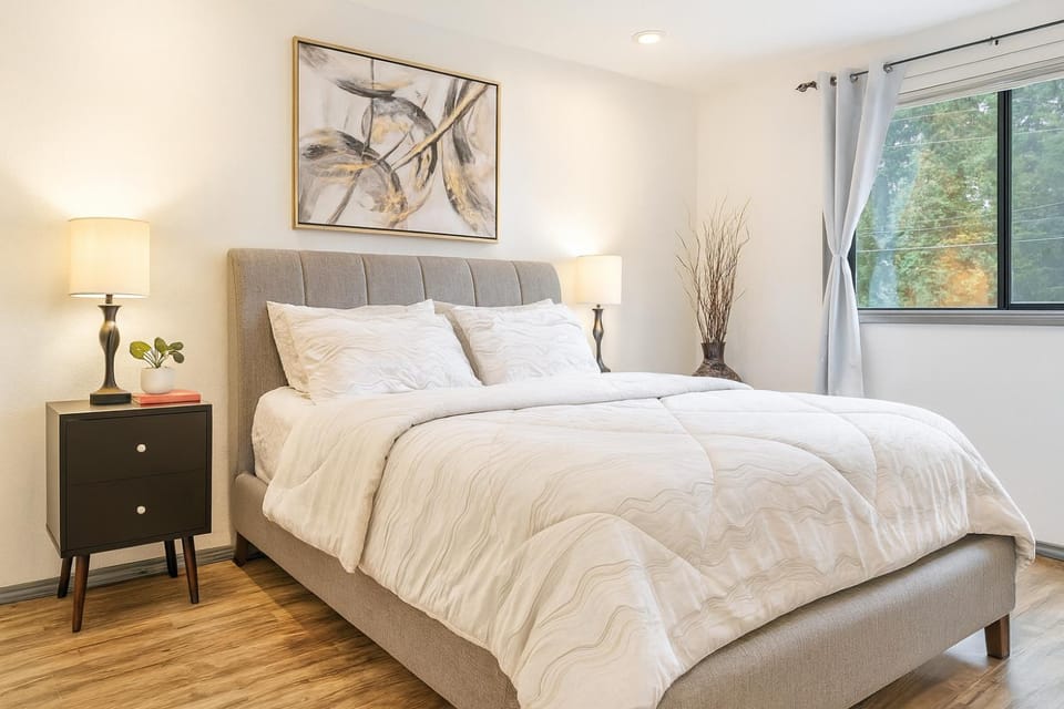 Bed, Bedroom