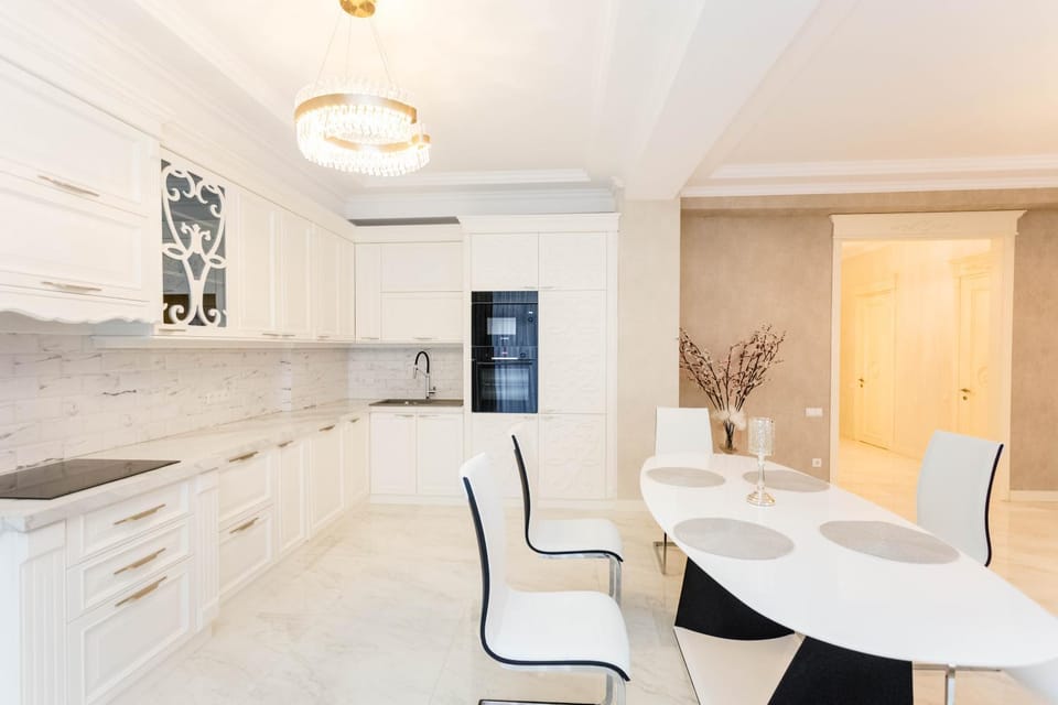 Dining area, pet friendly