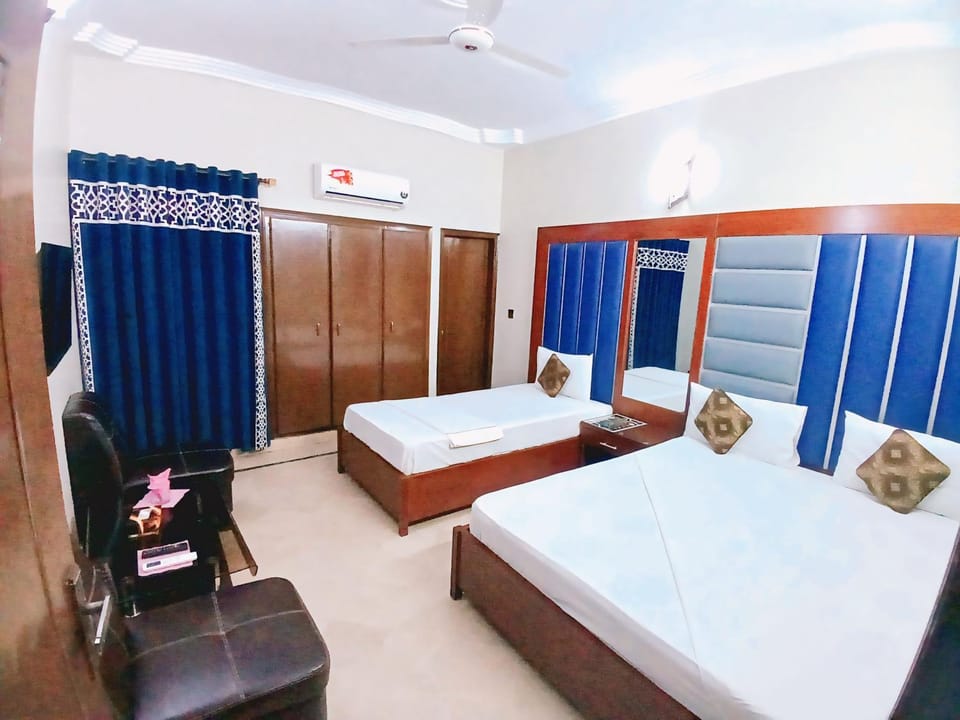 Hotel Subhan Palace Gulshan Bed and Breakfast in Karachi