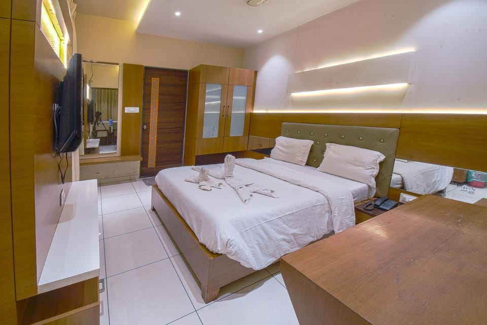 Bed, Bedroom, wardrobe