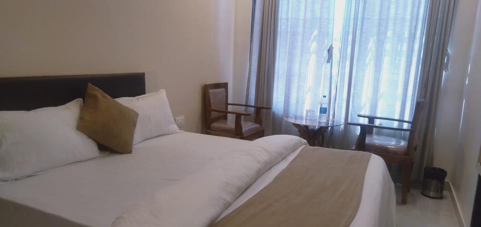 Bed, Photo of the whole room