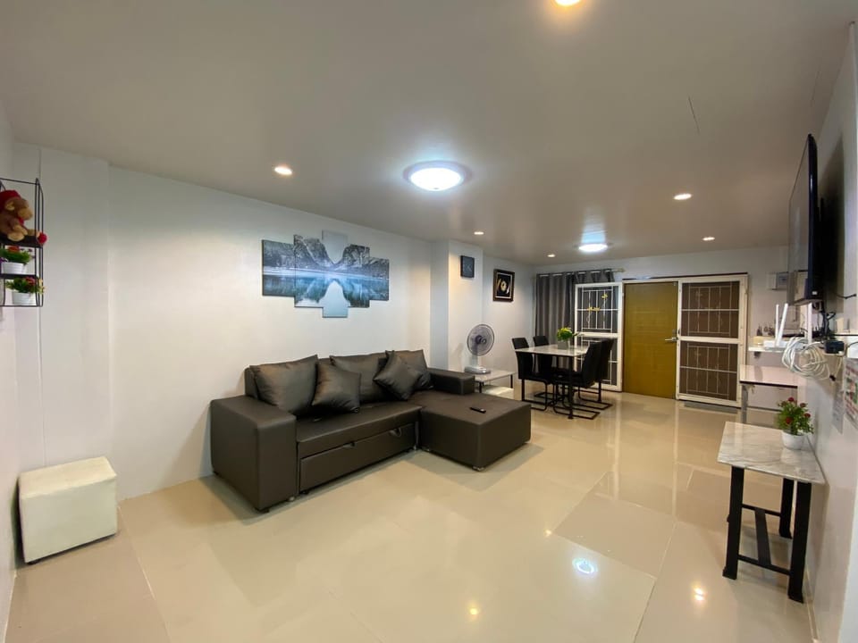 NB Bangsaen House House in Chon Buri Changwat
