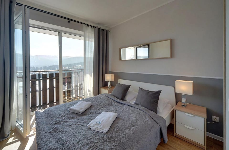 Bed, View (from property/room), Bedroom