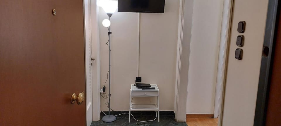 Lobelia Athens Centre -5 BD, 2.5 BATH Apartment in Athens
