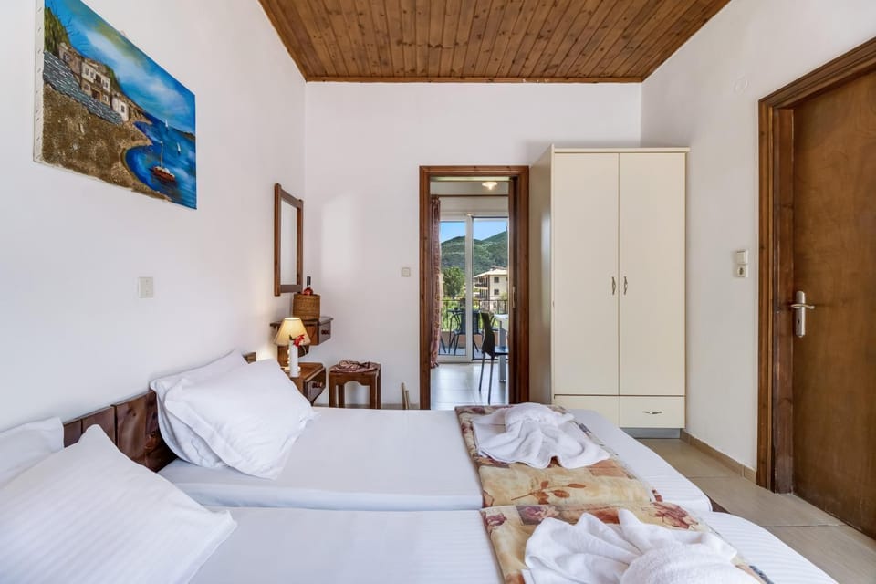 Property building, Living room, Bedroom