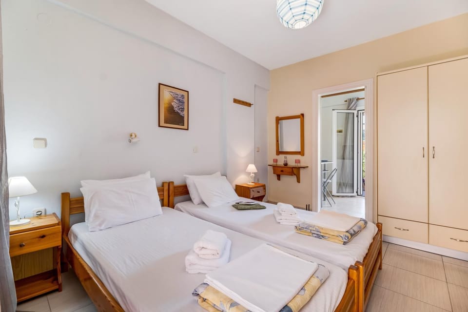 Property building, Living room, Bedroom