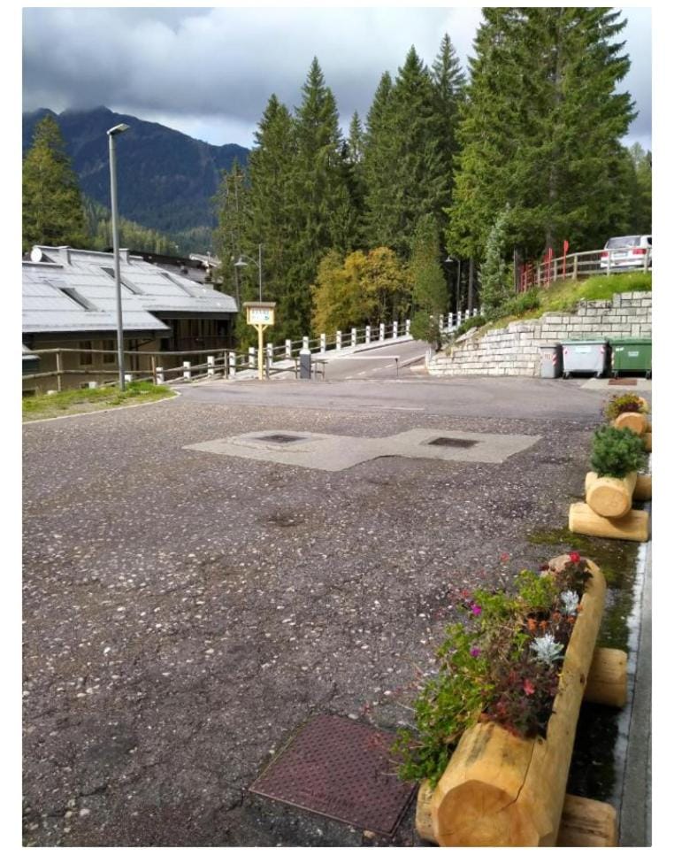 Natural landscape, Mountain view, Street view, Parking