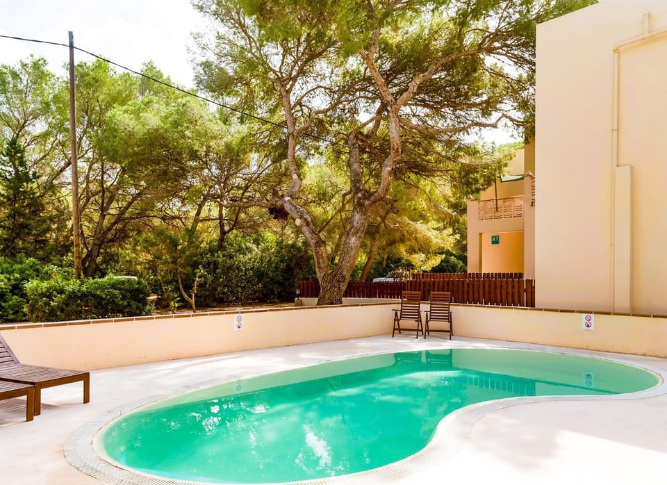 Property building, Swimming pool