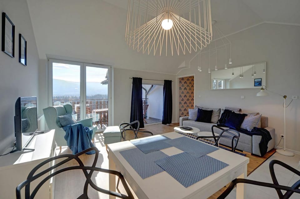 Seating area, Mountain view