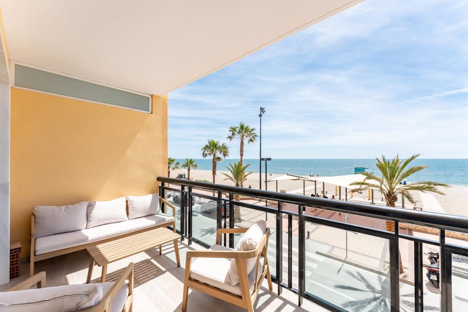 View (from property/room), Balcony/Terrace, Sea view