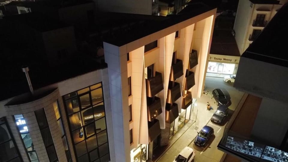Property building, Night, View (from property/room), Balcony/Terrace