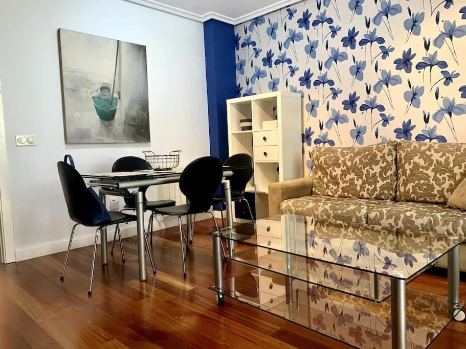 Lotus (garaje y wifi) Apartment in Ávila‎