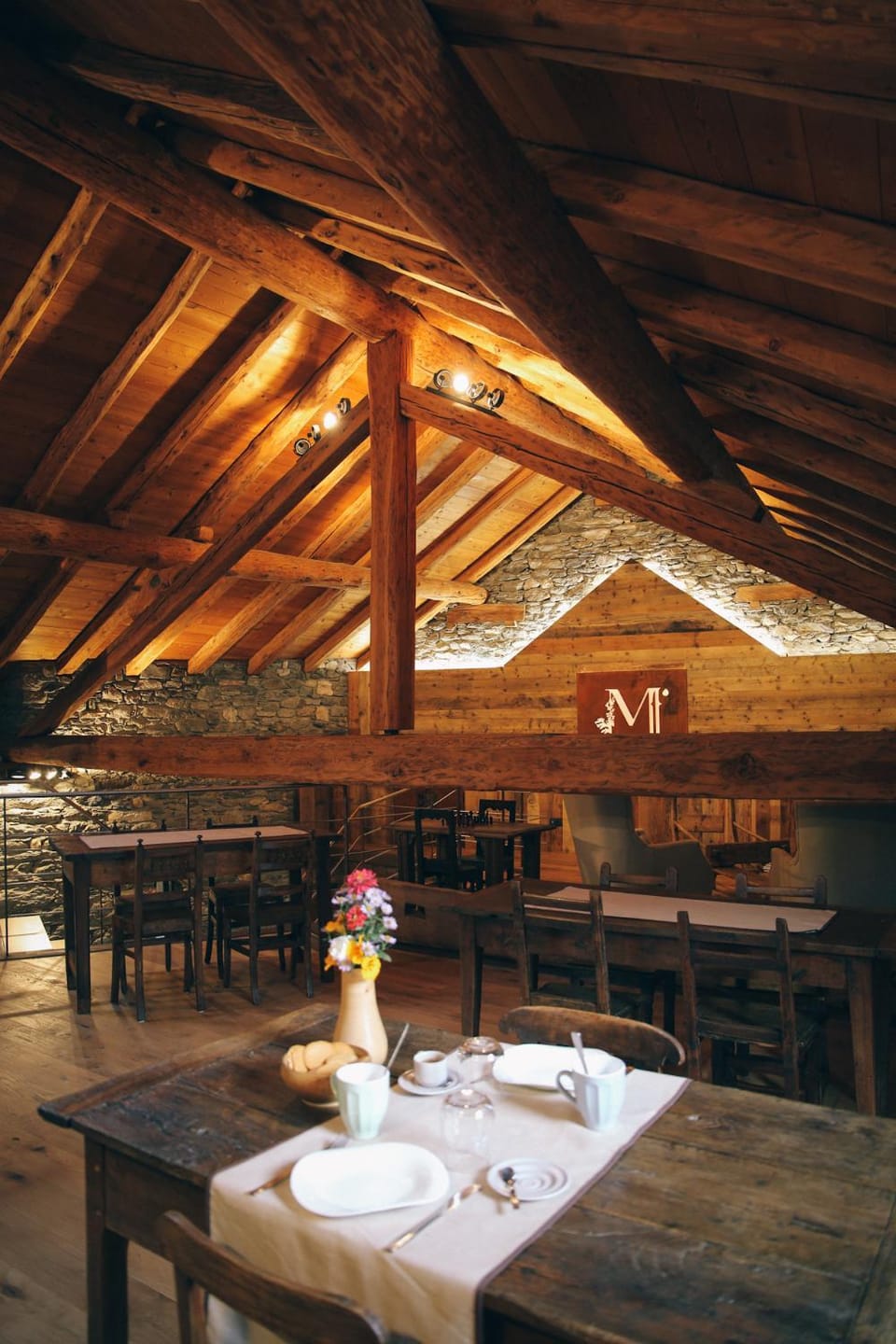 Living room, Seating area, Breakfast