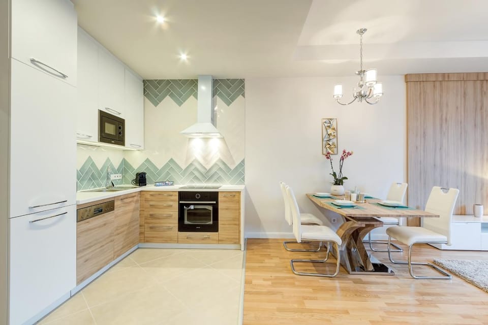 Kitchen or kitchenette, Dining area, minibar, pet friendly, stove