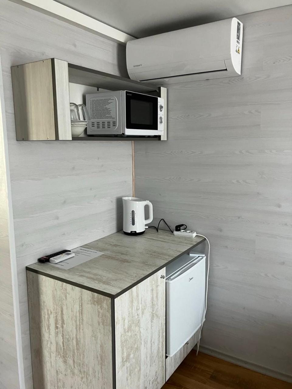 Coffee/tea facilities, minibar