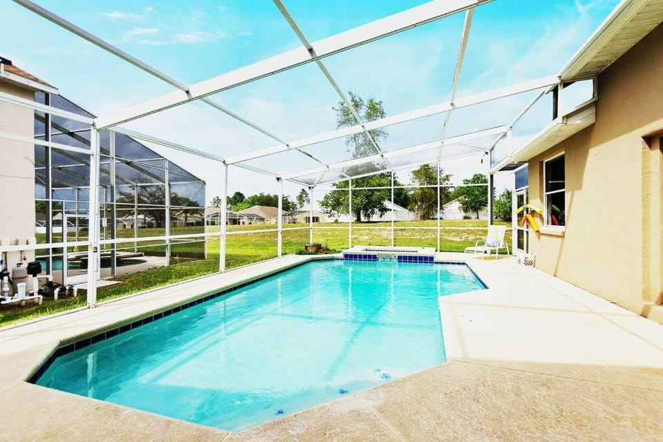 Spacious Disney Themed 5Bed Villa! Private Heated Enclosed Pool/Spa/BBQ! House in Four Corners