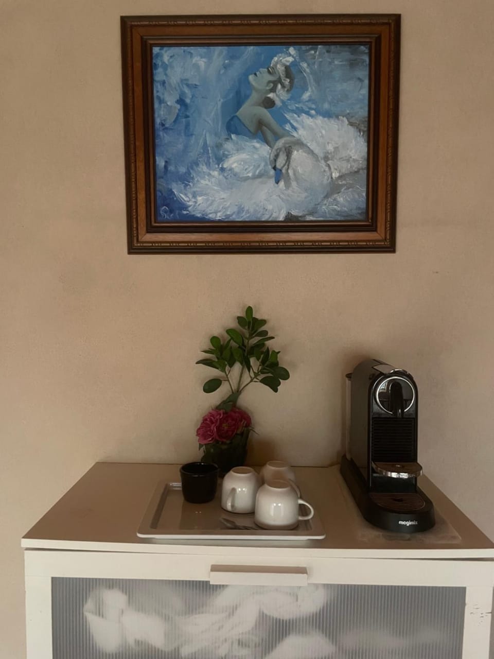 Coffee/tea facilities, Decorative detail