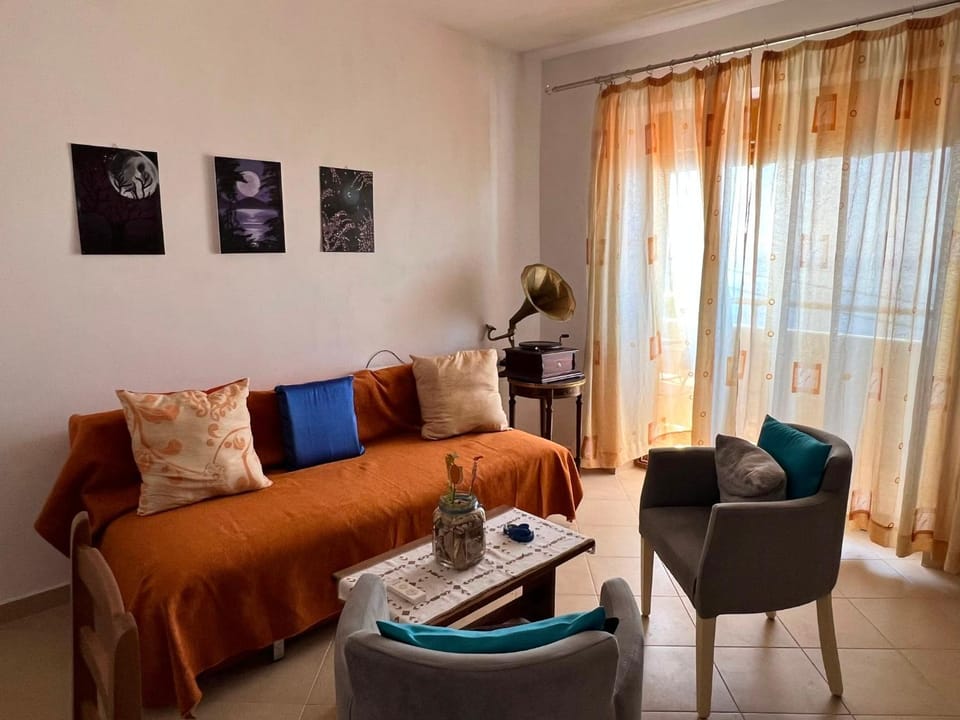 Balcony/Terrace, Living room
