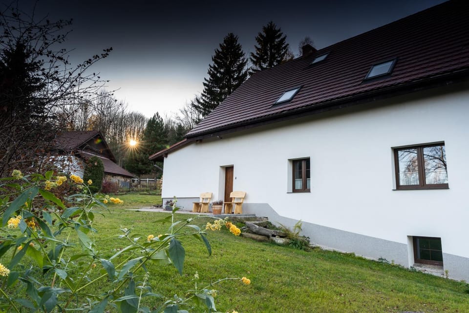 Property building, Day, Garden, Garden view