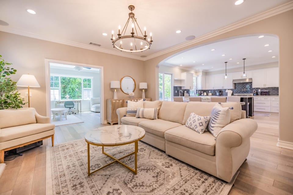 Living room, Seating area