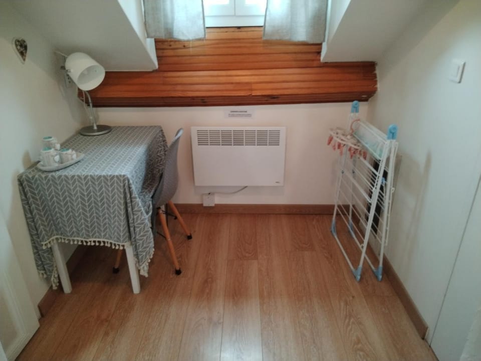 APPARTEMENT EN DUPLEX " LA DORDOGNE" dans maison individuelle Apartment in Auvergne-Rhône-Alpes
