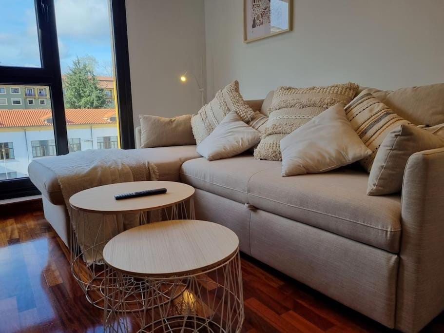 604B - Apartamento con garaje by R2R Consulting Apartment in Oviedo