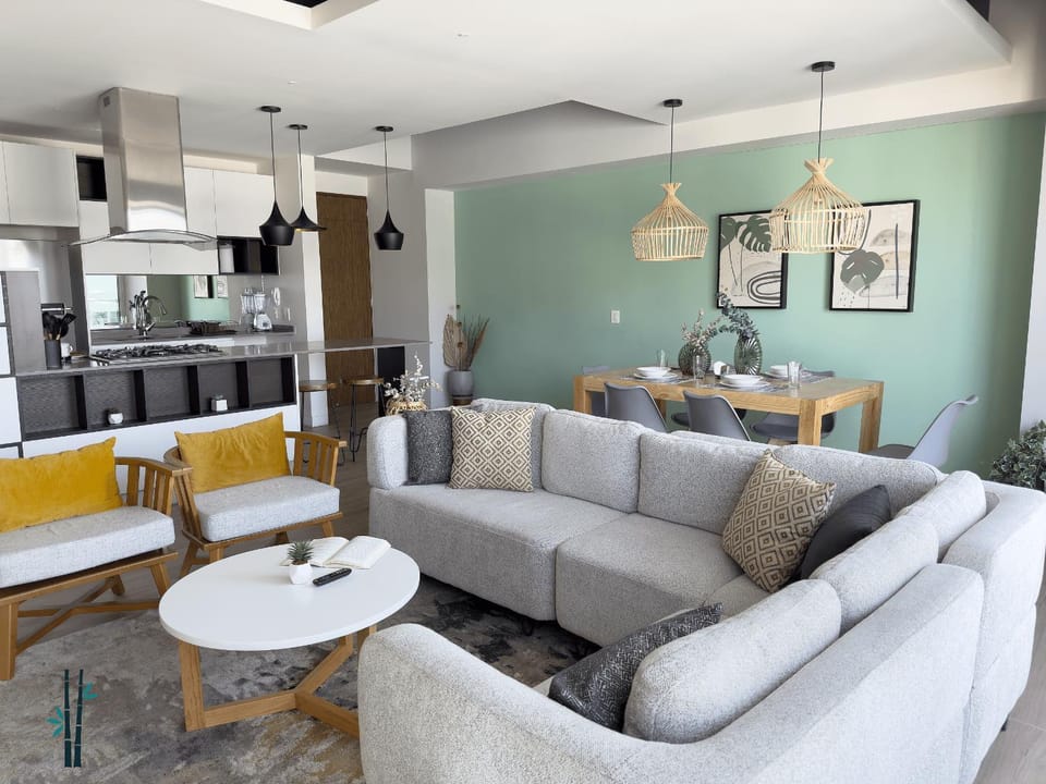 Kitchen or kitchenette, Living room, stove