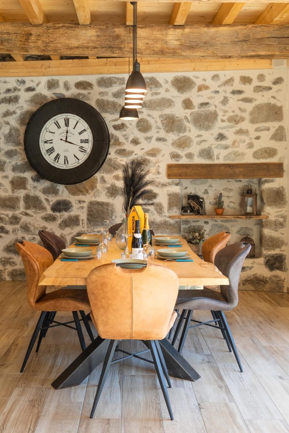 Lodge ou Gîte de caractére avec jaccuzi spa piscine House in Occitanie