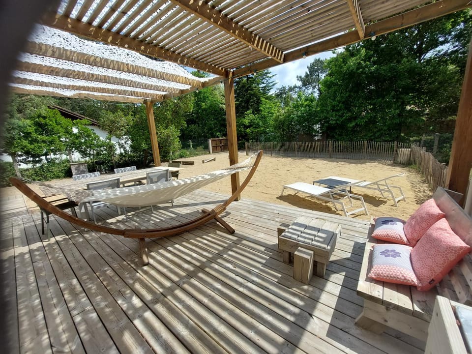 Patio, Garden view