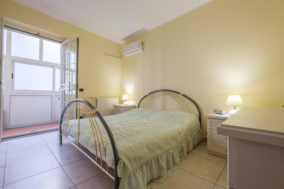 Property building, Living room, Bedroom