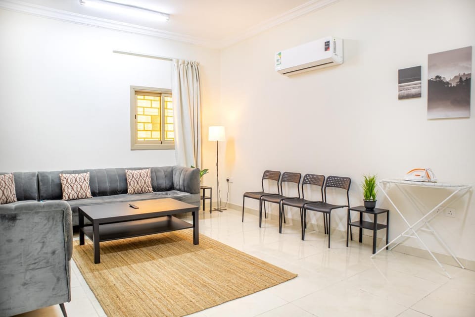 Living room, Seating area, Dining area, air conditioner