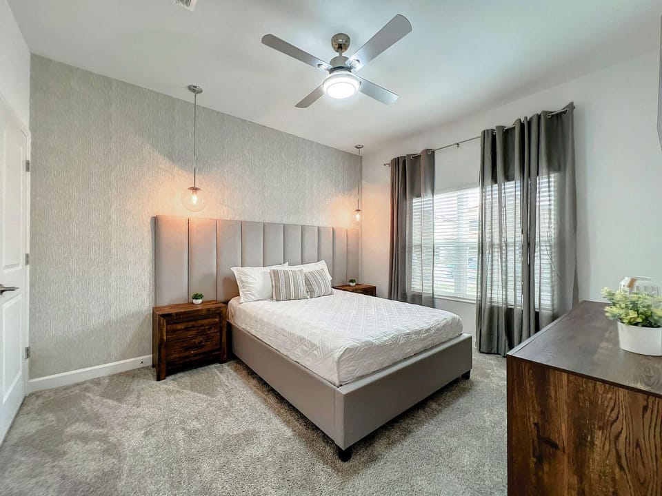 Cozy Thematic 4BR with Waterpark & Private Pool House in Haines City