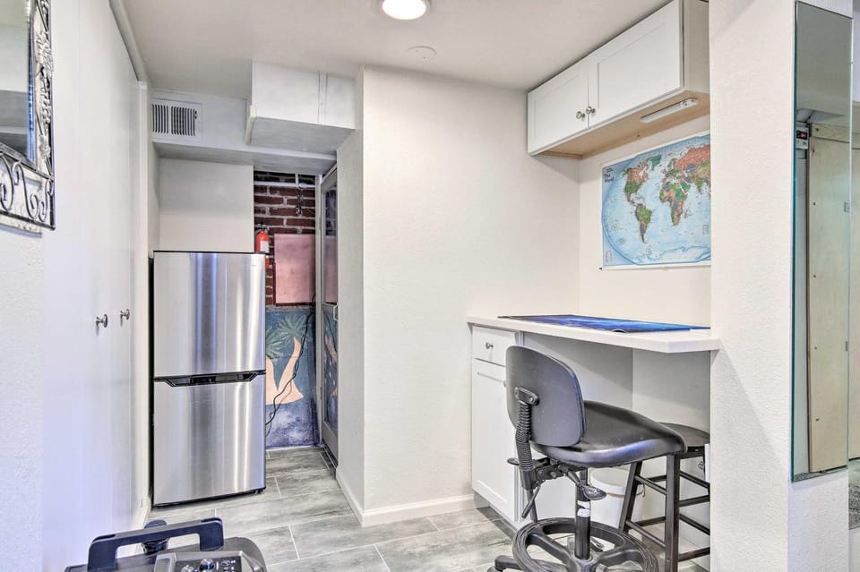 Steps to City Park + Restaurants: Denver Studio Apartment in Denver