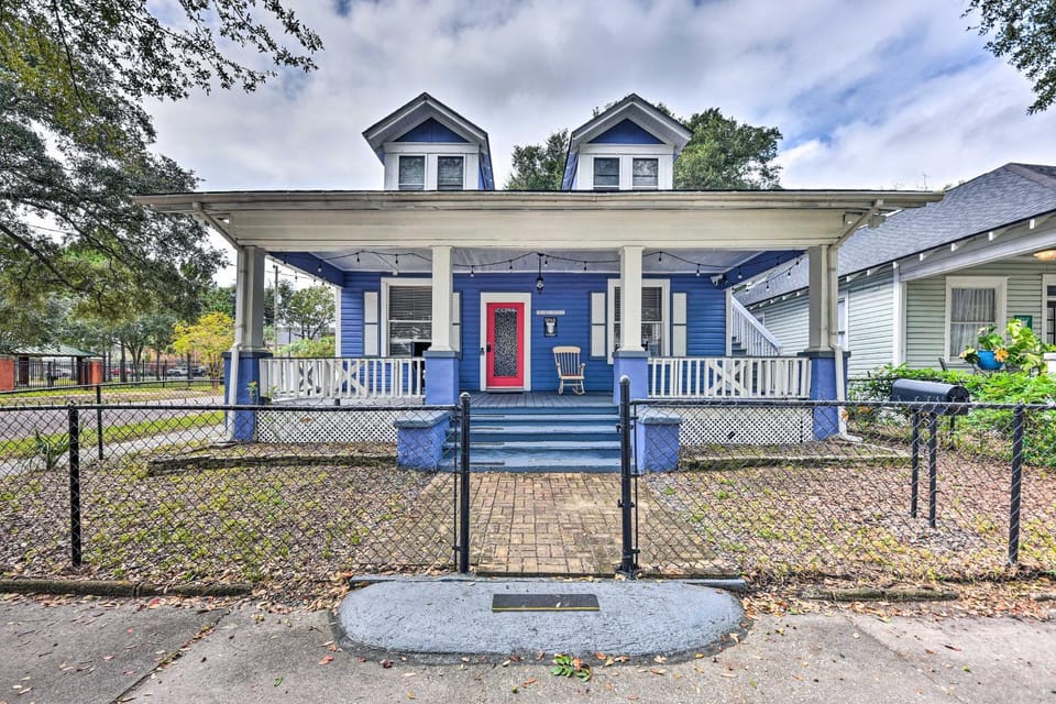 Charming Jacksonville Home ~ 2 Mi to Downtown! House in Jacksonville